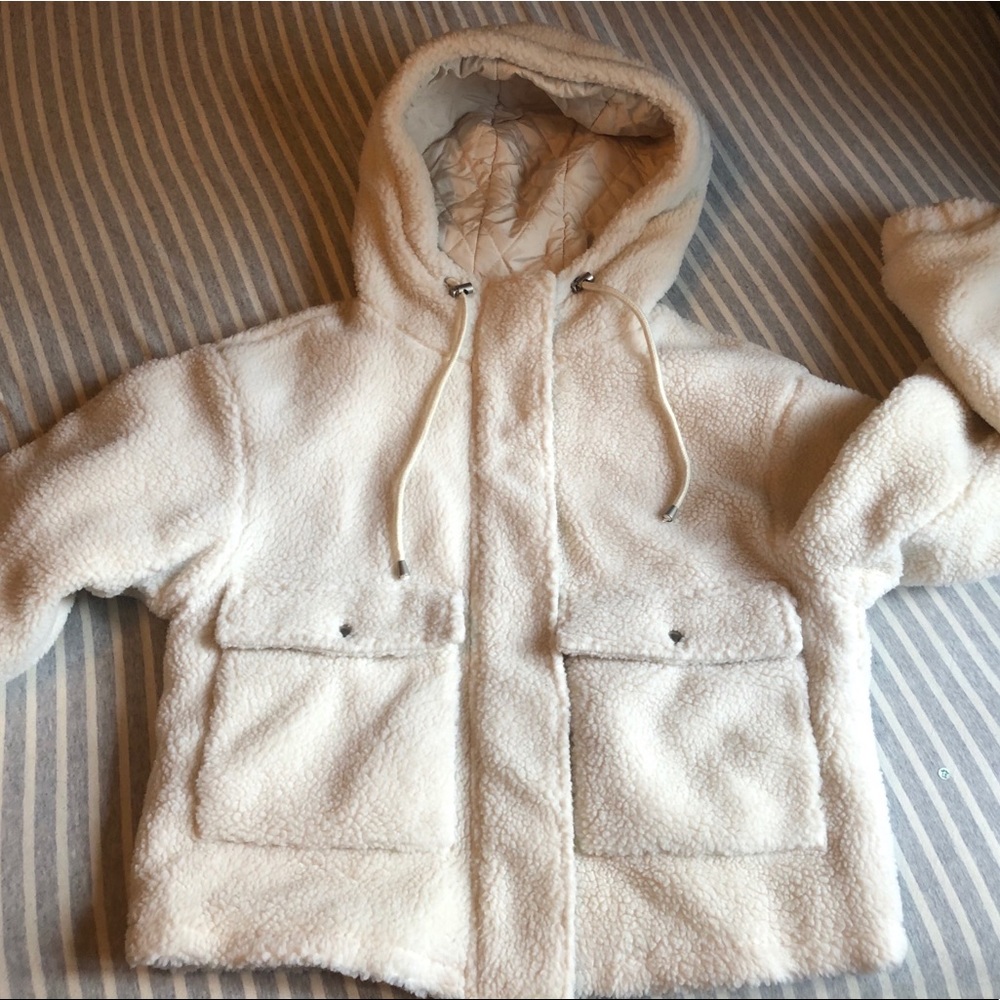 Sold!!!! DO not buy! Cream color teddy bear jacket
